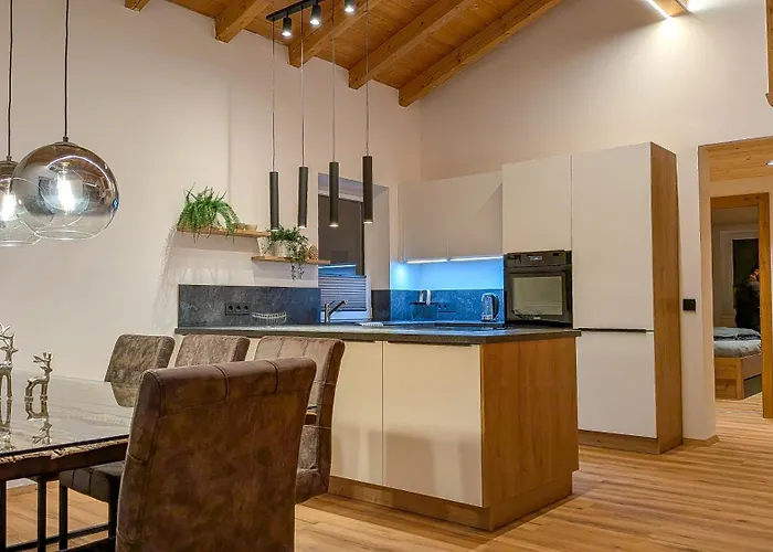 In Ruhiger Sonnenlage Direkt Am Lechweg * شتانزاخ