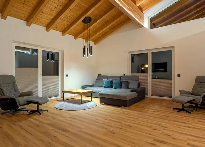 In Ruhiger Sonnenlage Direkt Am Lechweg بيت للعطل شتانزاخ